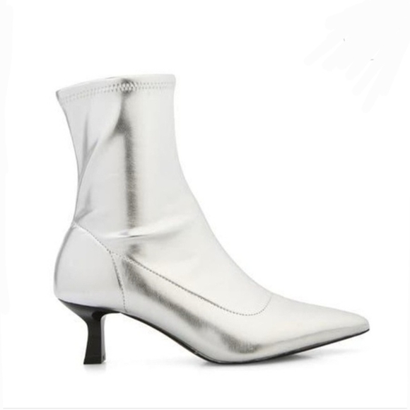 Abound Shoes - Abound Erin Faux Leather Silver Ankle Boots - New Sz 8.5